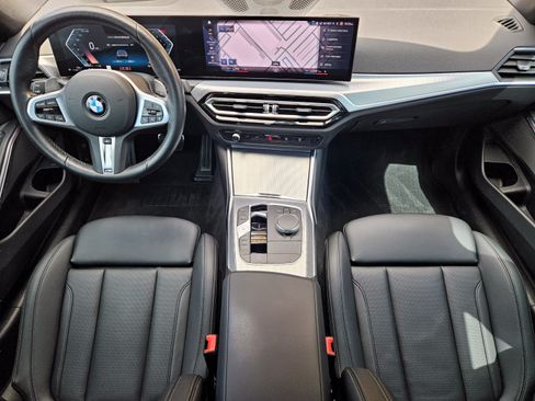 Used 2024 BMW 330i Sedan w/ M Sport Package RWD image 23