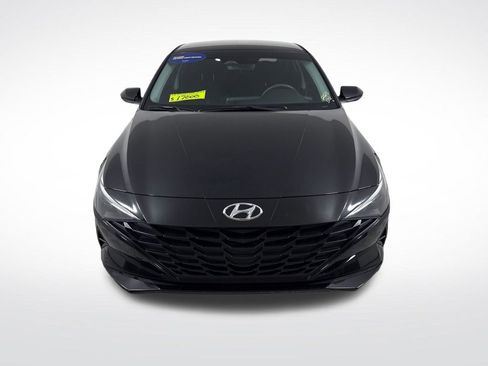 Used 2023 Hyundai Elantra SE FWD image 9