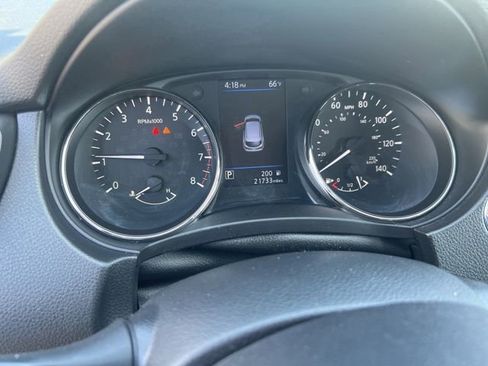 Used 2022 Nissan Rogue Sport SV image 14