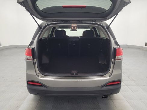 Used 2018 Kia Sorento LX image 29