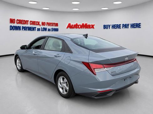 Used 2021 Hyundai Elantra SE FWD image 4
