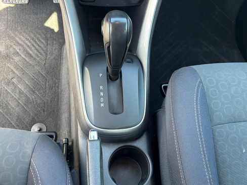 Used 2019 Chevrolet Trax LS FWD image 16