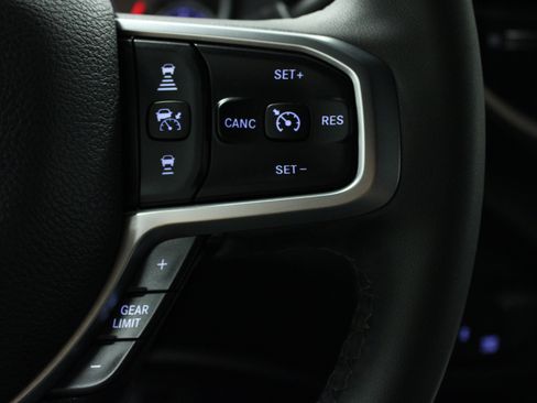 Used 2026 RAM 2500 Big Horn AWD/4WD image 21