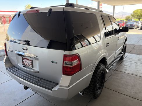 Used 2014 Ford Expedition Limited AWD/4WD image 4