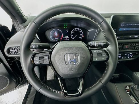 Certified 2025 Honda HR-V Sport image 22