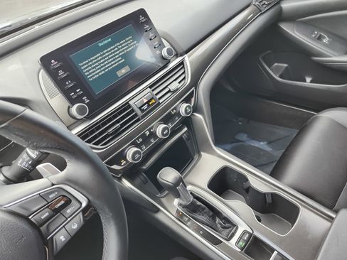 Used 2019 Honda Accord Sport image 28