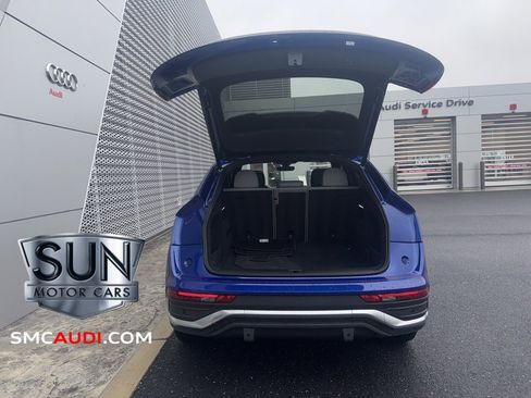 Used 2023 Audi Q5 2.0T Premium w/ Convenience Package image 29