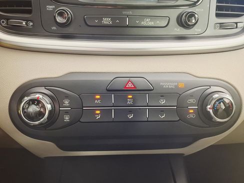 Used 2017 Kia Sorento LX FWD image 20