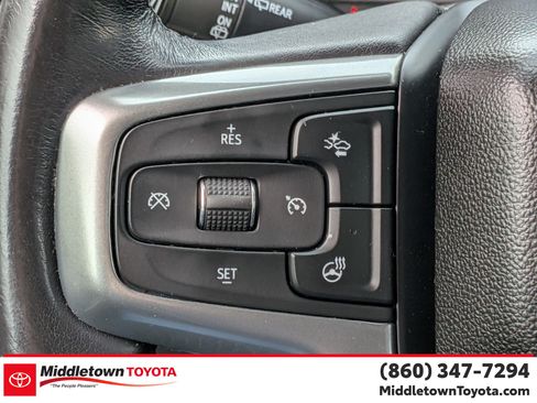 Used 2022 Chevrolet Suburban LT w/ Luxury Package AWD/4WD image 19