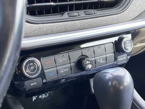 Certified 2022 Jeep Compass Latitude AWD/4WD image 23