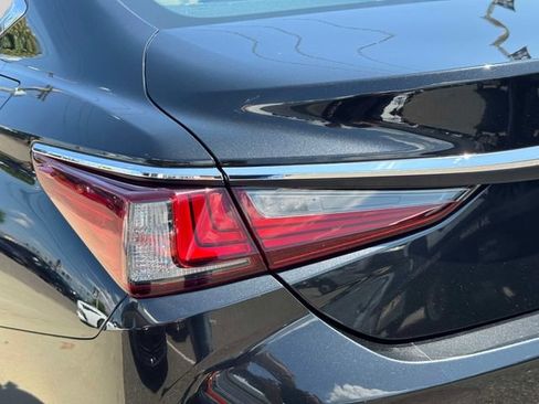Used 2019 Lexus ES 350 w/ Premium Package FWD image 15