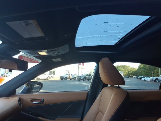 Used 2025 Lexus IS 350 F Sport w/ Accessory Package 2 RWD image 15