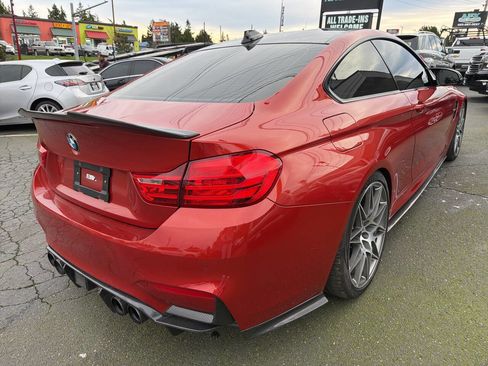 Used 2017 BMW M4 Coupe image 8