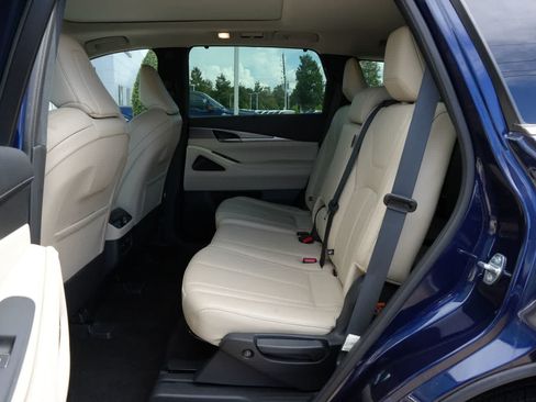 Certified 2023 INFINITI QX60 Luxe w/ Cargo Package AWD/4WD image 17