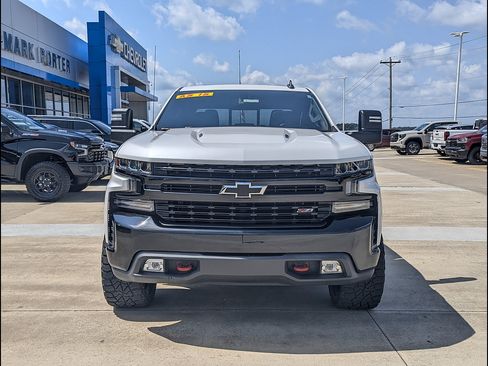Used 2020 Chevrolet Silverado 1500 LT Trail Boss AWD/4WD image 11