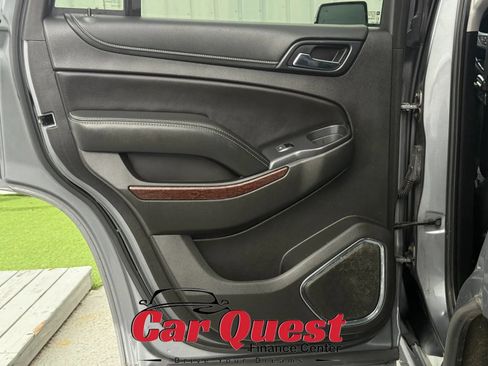 Used 2018 GMC Yukon SLT w/ Premium Edition AWD/4WD image 13