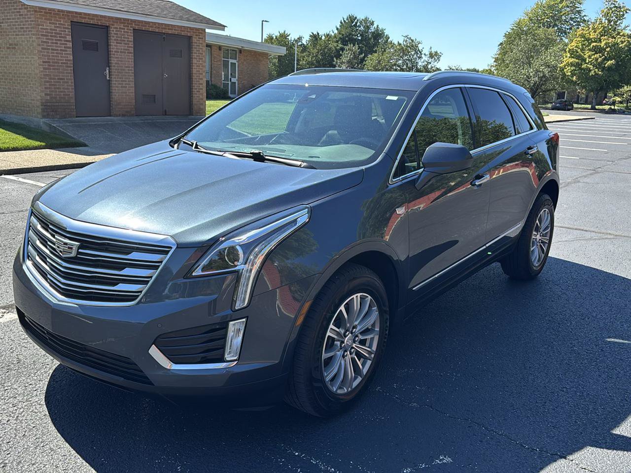 Used 2019 Cadillac XT5 Luxury AWD/4WD image 3