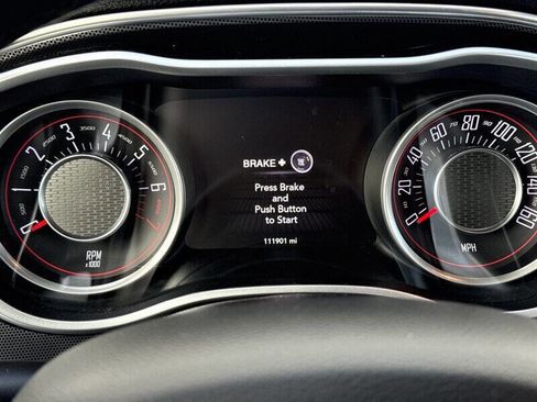 Used 2015 Dodge Challenger SXT Plus image 21