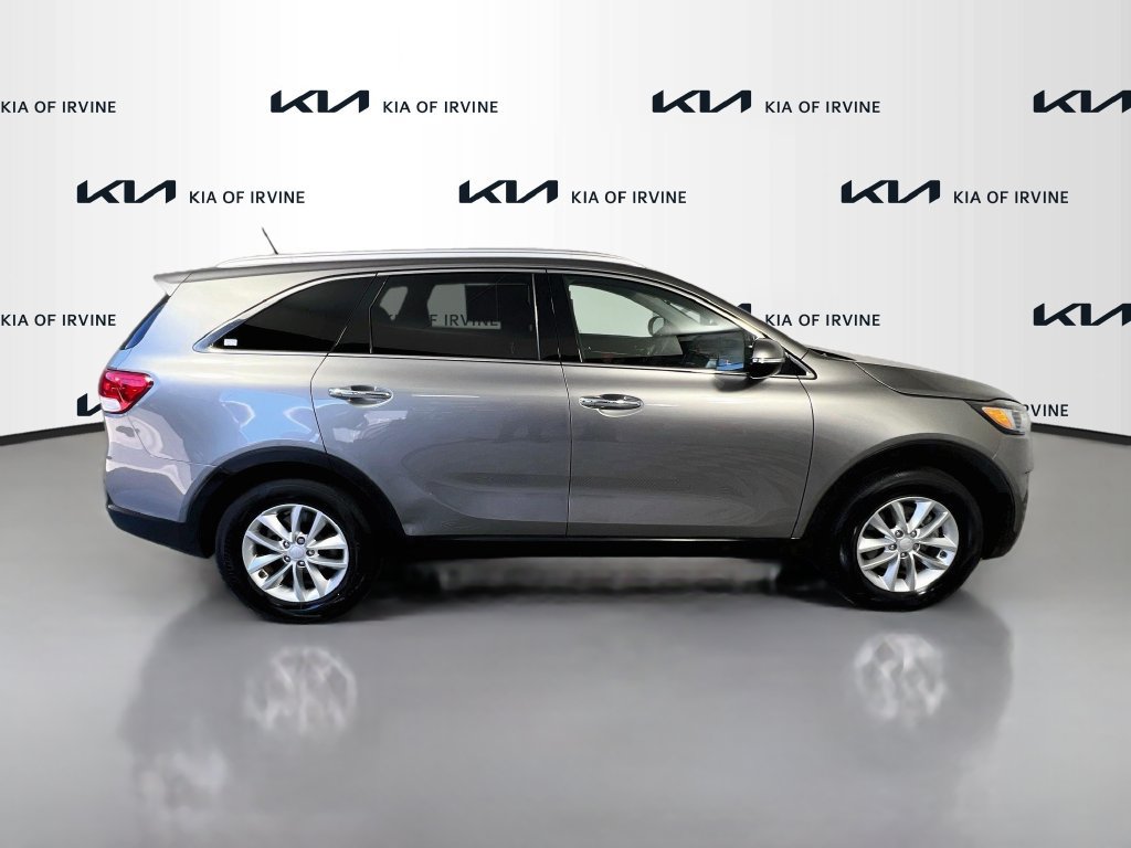 Used 2018 Kia Sorento FWD V6 image 9