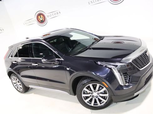 Used 2023 Cadillac XT4 Premium Luxury AWD/4WD image 7