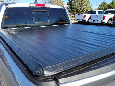 Used 2023 Ford Ranger Lariat w/ Tremor Off-Road Package image 12