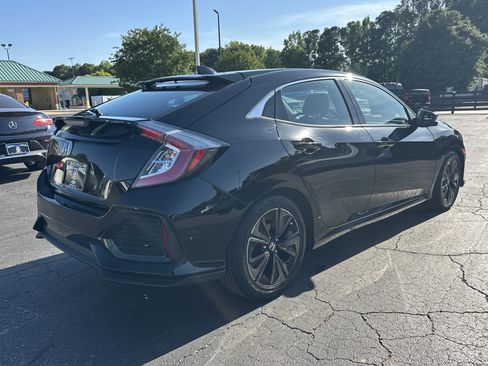 Used 2018 Honda Civic EX image 8