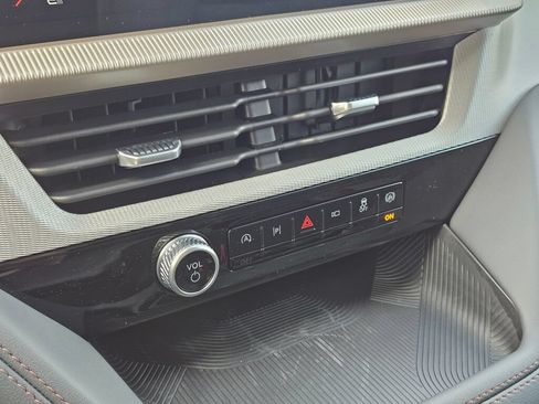 New 2026 Ford Explorer Active AWD/4WD image 26