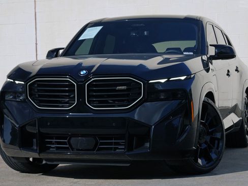 Used 2025 BMW XM AWD/4WD image 3