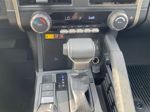 Used 2024 Toyota Tacoma SR5 w/ SR5 Upgrade Package image 25