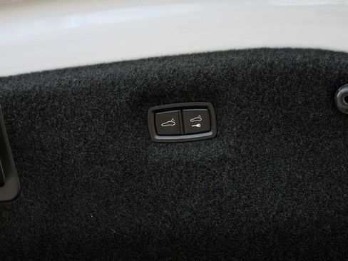 Used 2022 Porsche Taycan RWD image 56