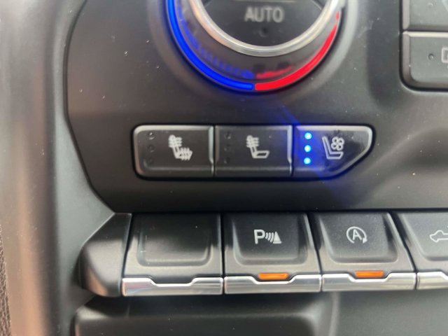 Used 2021 Chevrolet Silverado 1500 LTZ w/ LTZ Convenience Package II AWD/4WD image 28