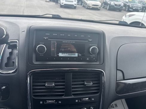 Used 2013 Dodge Grand Caravan American Value Package image 22