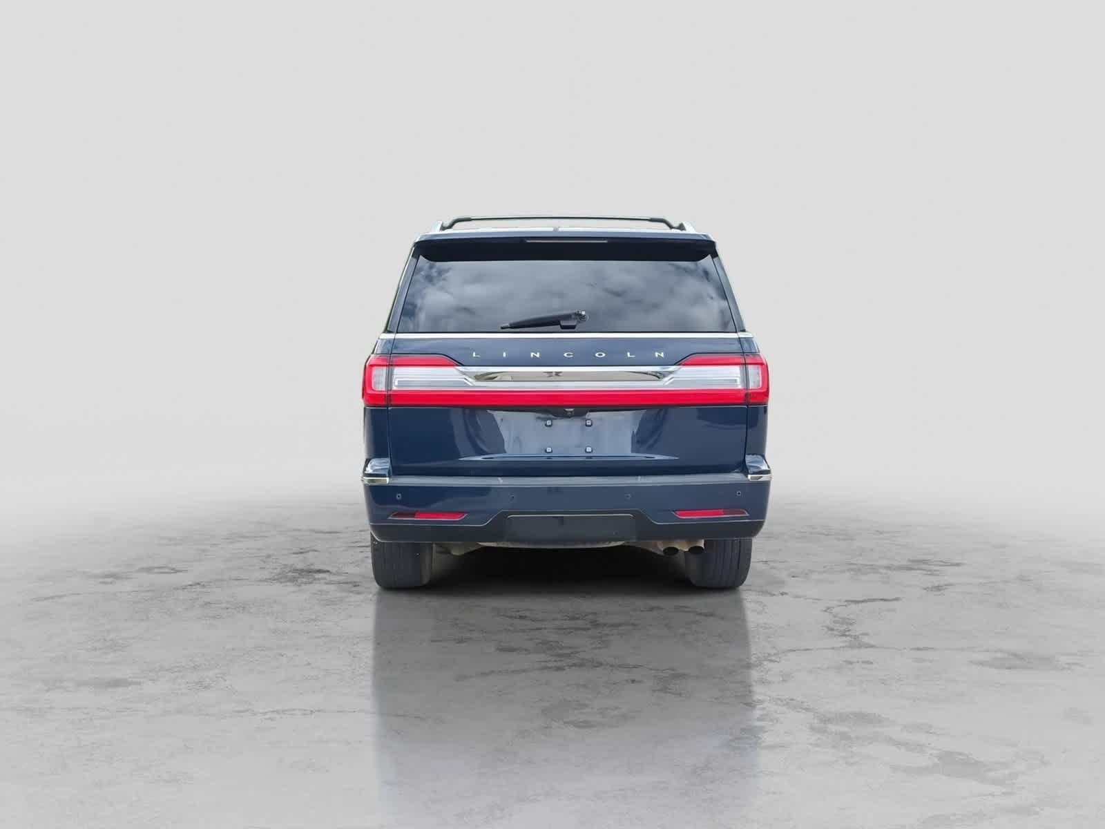 Used 2020 Lincoln Navigator L Reserve w/ Luxury Package AWD/4WD image 7
