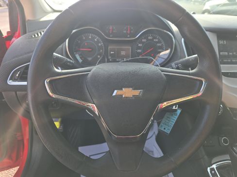 Used 2017 Chevrolet Cruze LS image 11