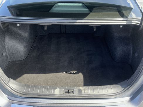 Used 2022 Nissan Altima 2.5 SL FWD image 13