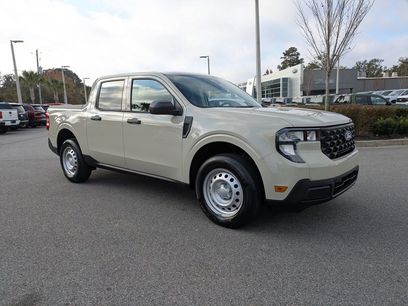 New 2025 Ford Maverick XL w/ Equipment Group 102A