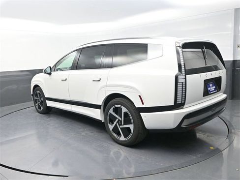 New 2026 Hyundai Ioniq 9 Calligraphy image 6
