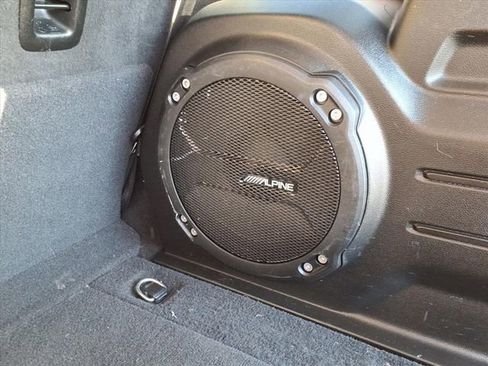 Used 2018 Jeep Wrangler Unlimited Sahara AWD/4WD image 21