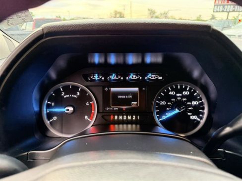 Used 2017 Ford F250 XLT w/ Camper Package AWD/4WD image 31
