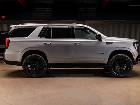 Used 2026 GMC Yukon AT4 Ultimate AWD/4WD image 11