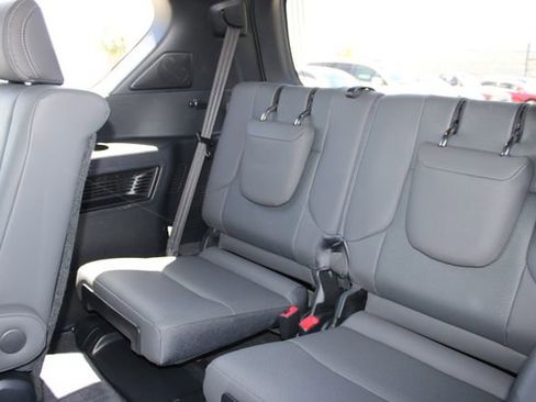 Certified 2023 Lexus GX 460 Premium AWD/4WD image 10