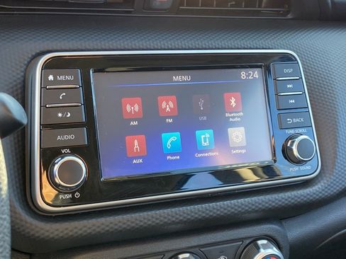 Used 2021 Nissan Kicks S image 14