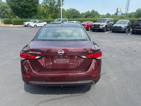 Used 2024 Nissan Sentra SV FWD image 5