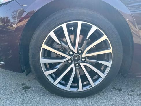 Used 2017 Lincoln Continental Select FWD image 11