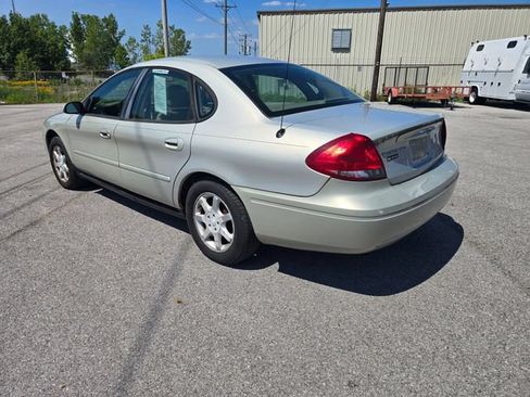 Used 2006 Ford Taurus SEL FWD image 5