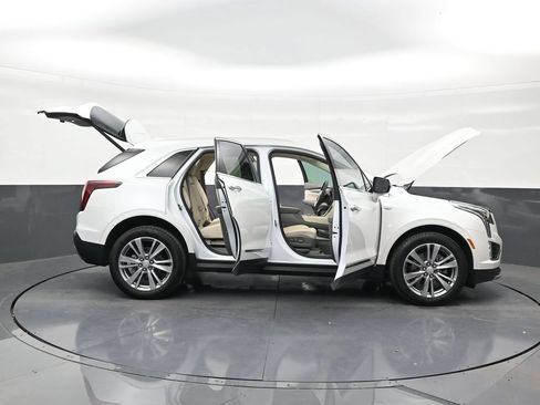 Used 2024 Cadillac XT5 Premium Luxury AWD/4WD image 29