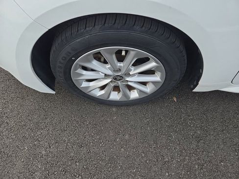 Used 2020 Toyota Corolla LE image 7