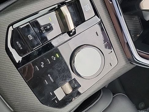 Used 2025 BMW X3 xDrive30i image 17