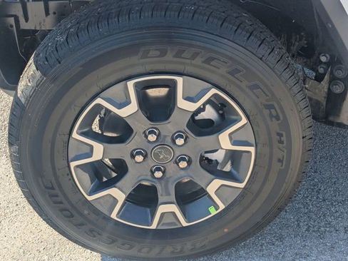 New 2026 Jeep Gladiator Sahara image 13