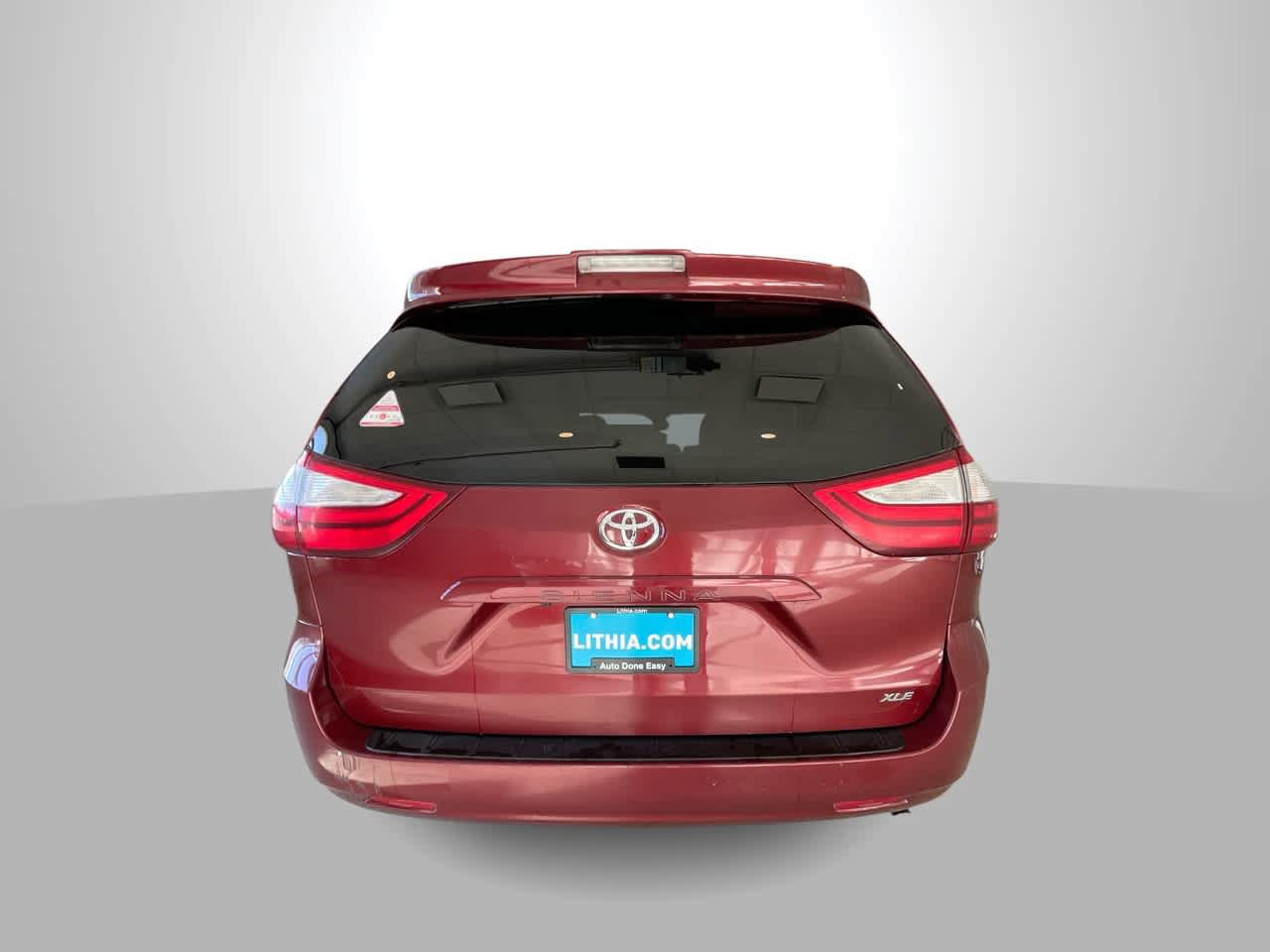 Used 2018 Toyota Sienna XLE FWD image 7